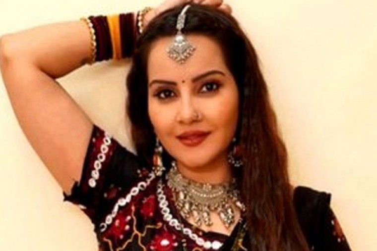 Geetanjali Mishra evokes perfect festive vibe with traditional outfit, accessories